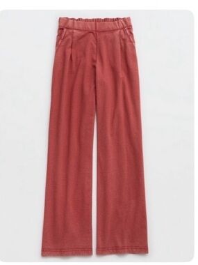 aerie Aerie Lightweight New Heights
Fleece LARGE SHORT